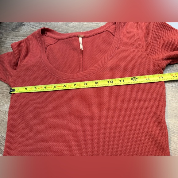 Free People Rust Lovely Lady Lace Crochet Cuff Waffle Thermal Small - Picture 7 of 11